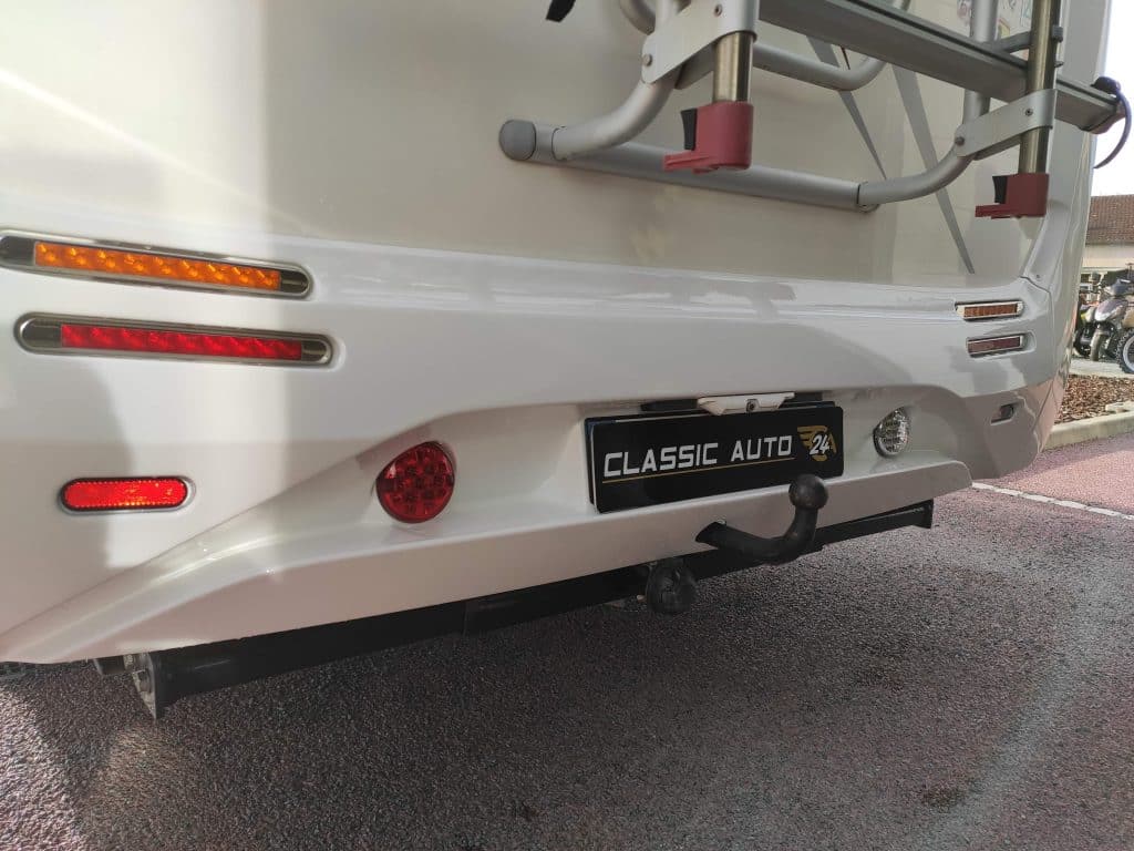Camping car / camping car mc louis / mc louis / carrosserie / réparation